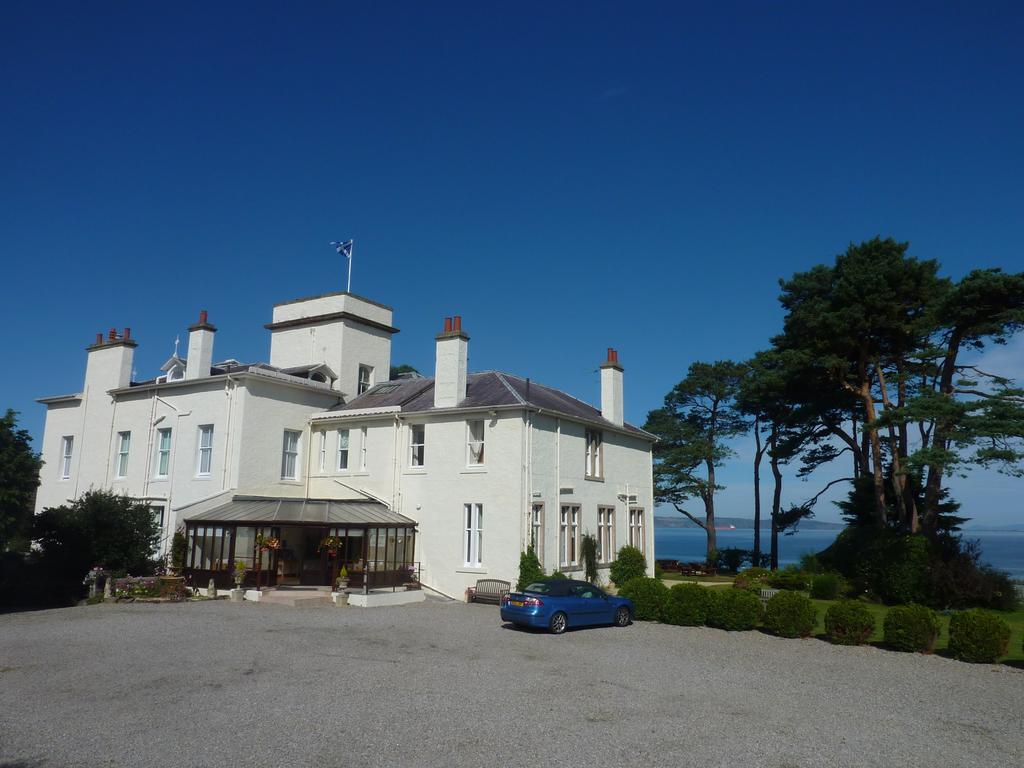 Invernairne Hotel Exterior photo