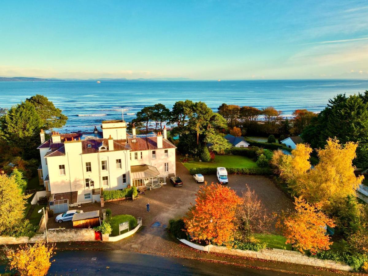 Invernairne Hotel Exterior photo