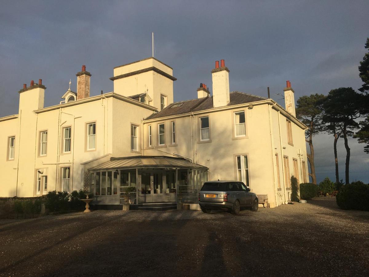 Invernairne Hotel Exterior photo